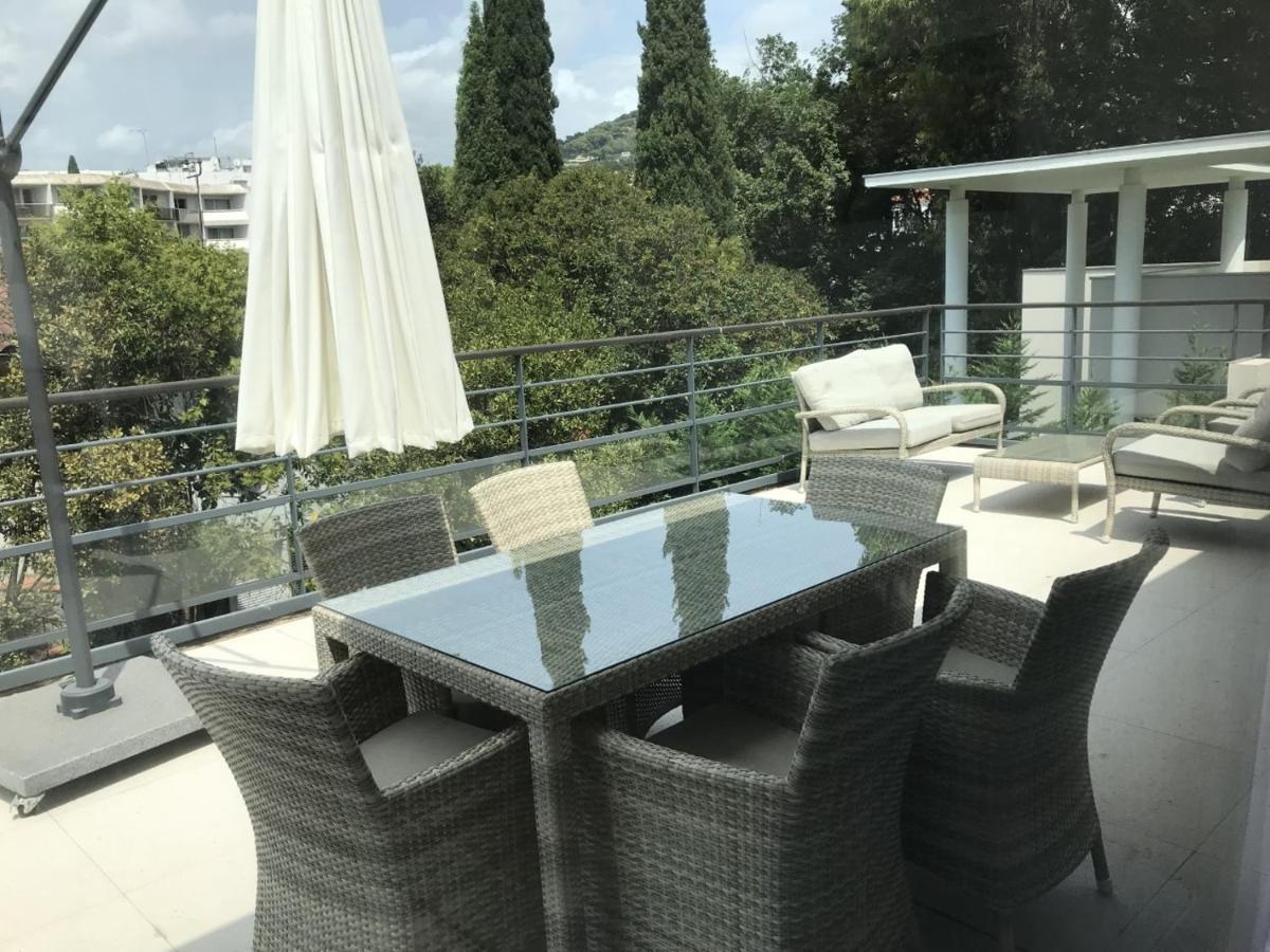 Montfleury: Dual Terrace Retreat Near Croisette Apartment